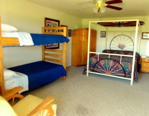 Lone Oak Ranch & Retreat Hotel Gainesville Buitenkant foto