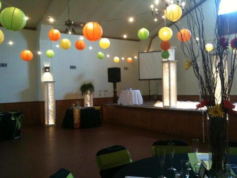 Lone Oak Ranch & Retreat Hotel Gainesville Buitenkant foto